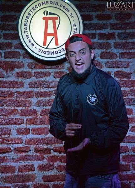 Ibrahim Salem en Taburete Club de Comedia